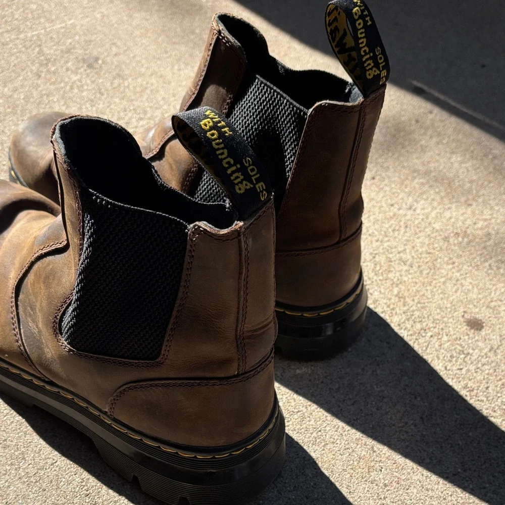 Men’s Doc Martens Leather Boots - Picture 2 of 6